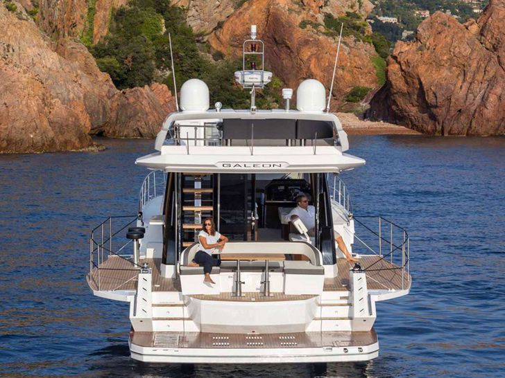 CHAMP ATLANTIS - Galeon 500 Fly 40 ft,stern shot with waterline