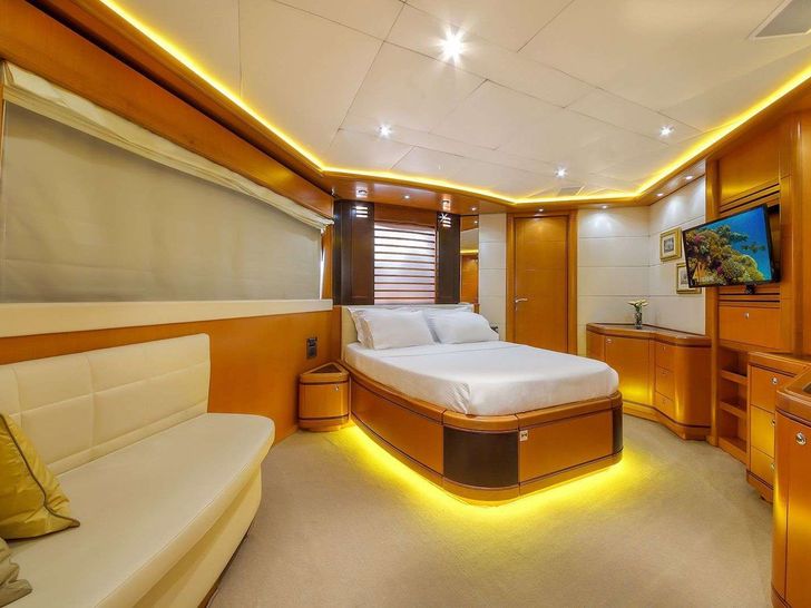 ARIELA 40m CRN Ancona Motor Yacht Master Cabin ARIELA 40m CRN Ancona Motor Yacht Master Cabin