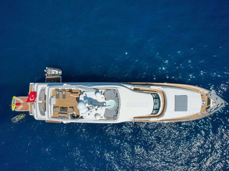 ARIELA 40m CRN Ancona Motor Yacht Top View ARIELA 40m CRN Ancona Motor Yacht Top View