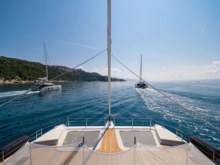 ZARA Sunreef 50 - foredeck ZARA Sunreef 50 - foredeck