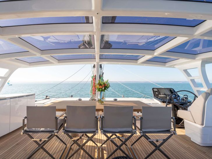 YLIME Sunreef 60 - alfresco dining area YLIME Sunreef 60 - alfresco dining area