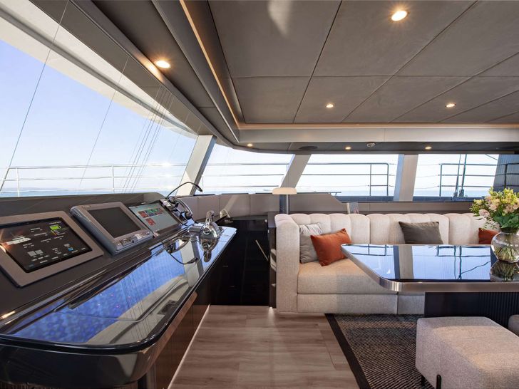 YLIME Sunreef 60 - navigation pane YLIME Sunreef 60 - navigation pane
