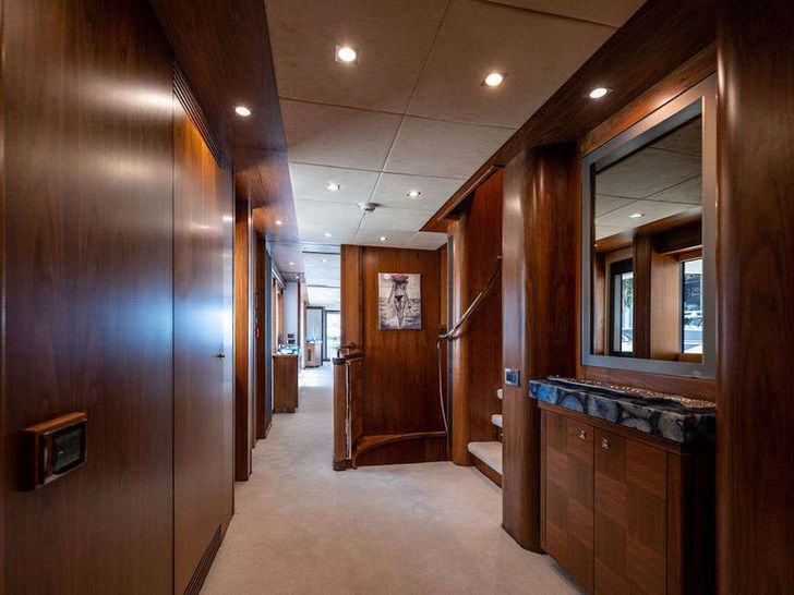 ABOUT TIME Sunseeker 40m Crewed Motor Yacht Corridor ABOUT TIME Sunseeker 40m Crewed Motor Yacht Corridor