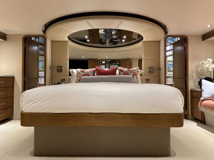 ISLAND GIRL Westport 112 Crewed Motor Yacht Master Cabin