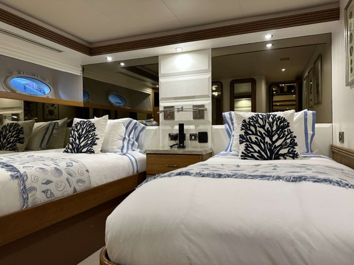 ISLAND GIRL Westport 112 Crewed Motor Yacht Twin Cabin - Starboard