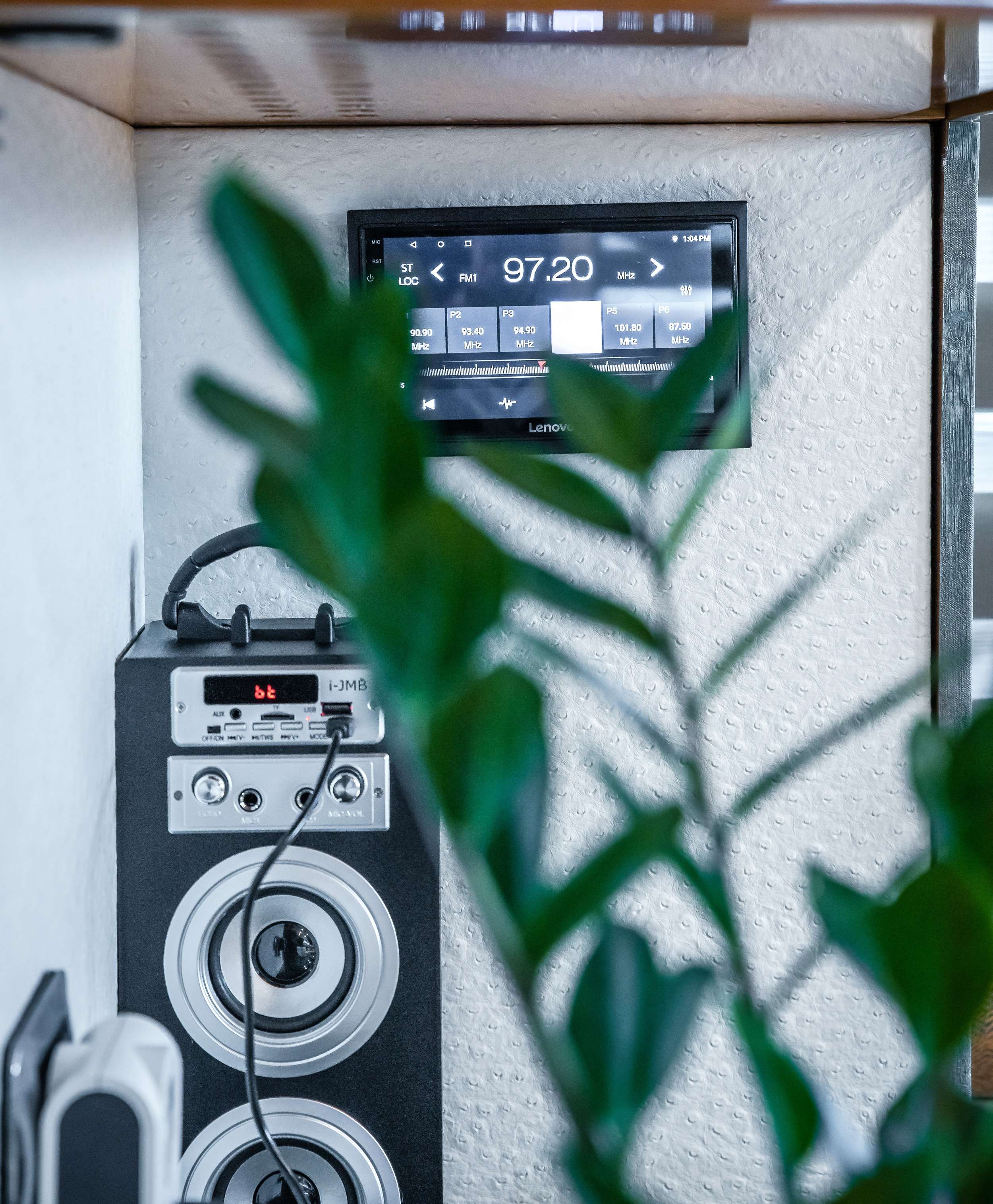 SUMMER THERAPY Aicon 67 - radio