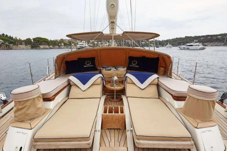 Charter Yacht ABUNDANCE - Alloy 104 - 3 Cabins - Panarea - Moorea - Tahiti - French Polynesia