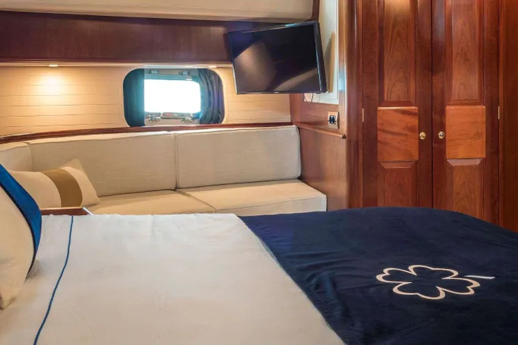 Charter Yacht ABUNDANCE - Alloy 104 - 3 Cabins - Panarea - Moorea - Tahiti - French Polynesia