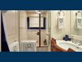 IRELANDA - Alloy Yachts 140 ft,twin cabin bathroom with vanity unit