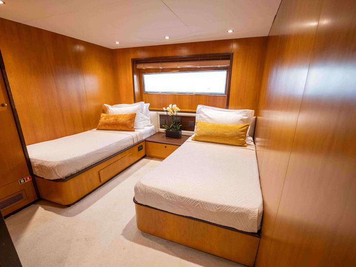 MOBIUS Cantieri di Pisa Akhir 125 - twin cabin 2 MOBIUS Cantieri di Pisa Akhir 125 - twin cabin 2