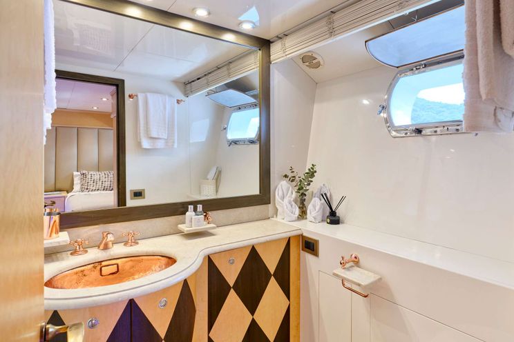 Charter Yacht MOBIUS - Cantieri di Pisa,Italy 38 m - Athens - Santorini - Greece