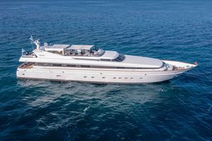 MOBIUS - Cantieri di Pisa Akhir 125 - 5 Cabins - Athens - Mykonos - Paros - Cyclades - Aegean - Greece MOBIUS - Cantieri di Pisa Akhir 125 - 5 Cabins - Athens - Mykonos - Paros - Cyclades - Aegean - Greece