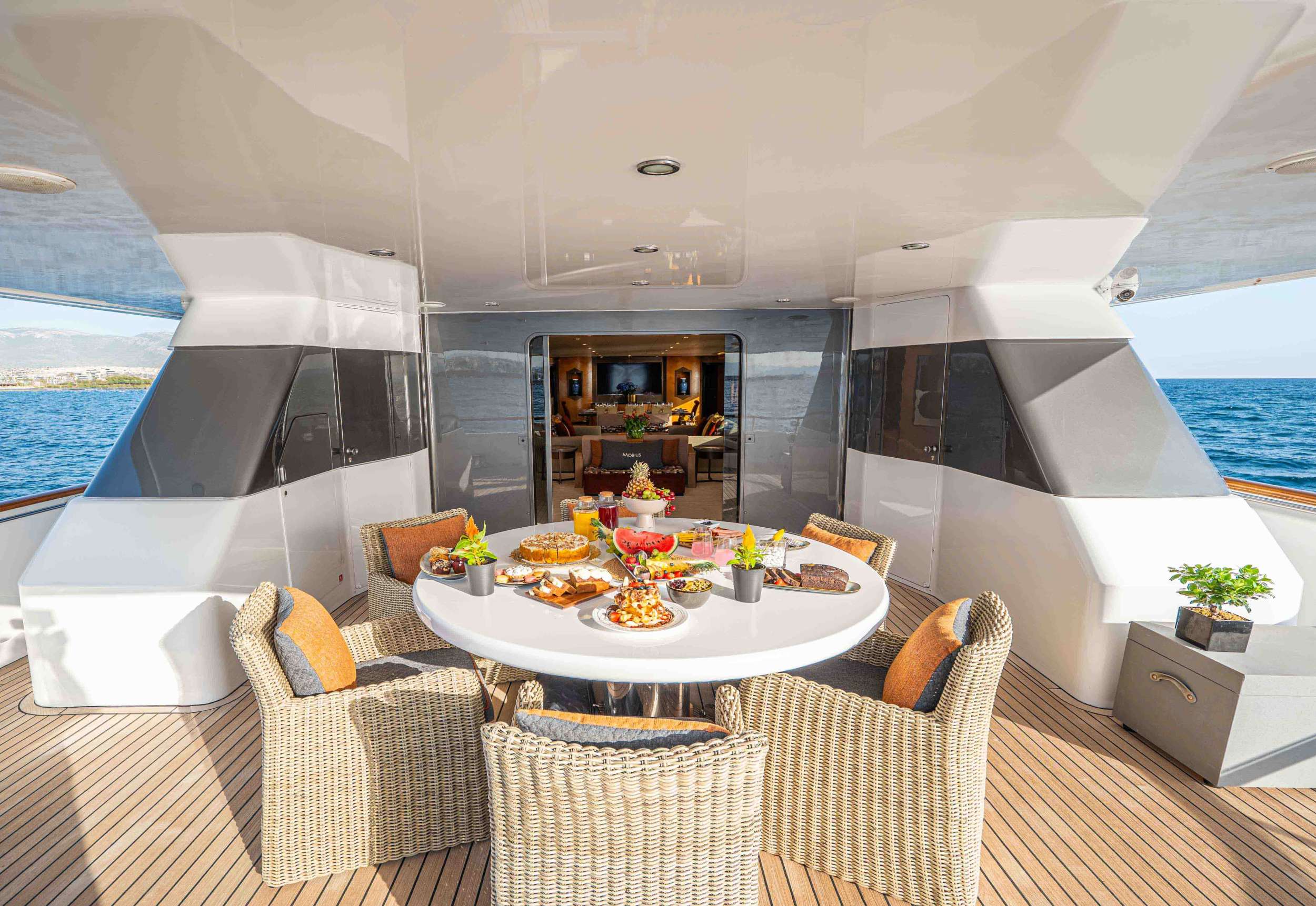 MOBIUS Cantieri di Pisa Akhir 125 - aft deck alfresco dining area