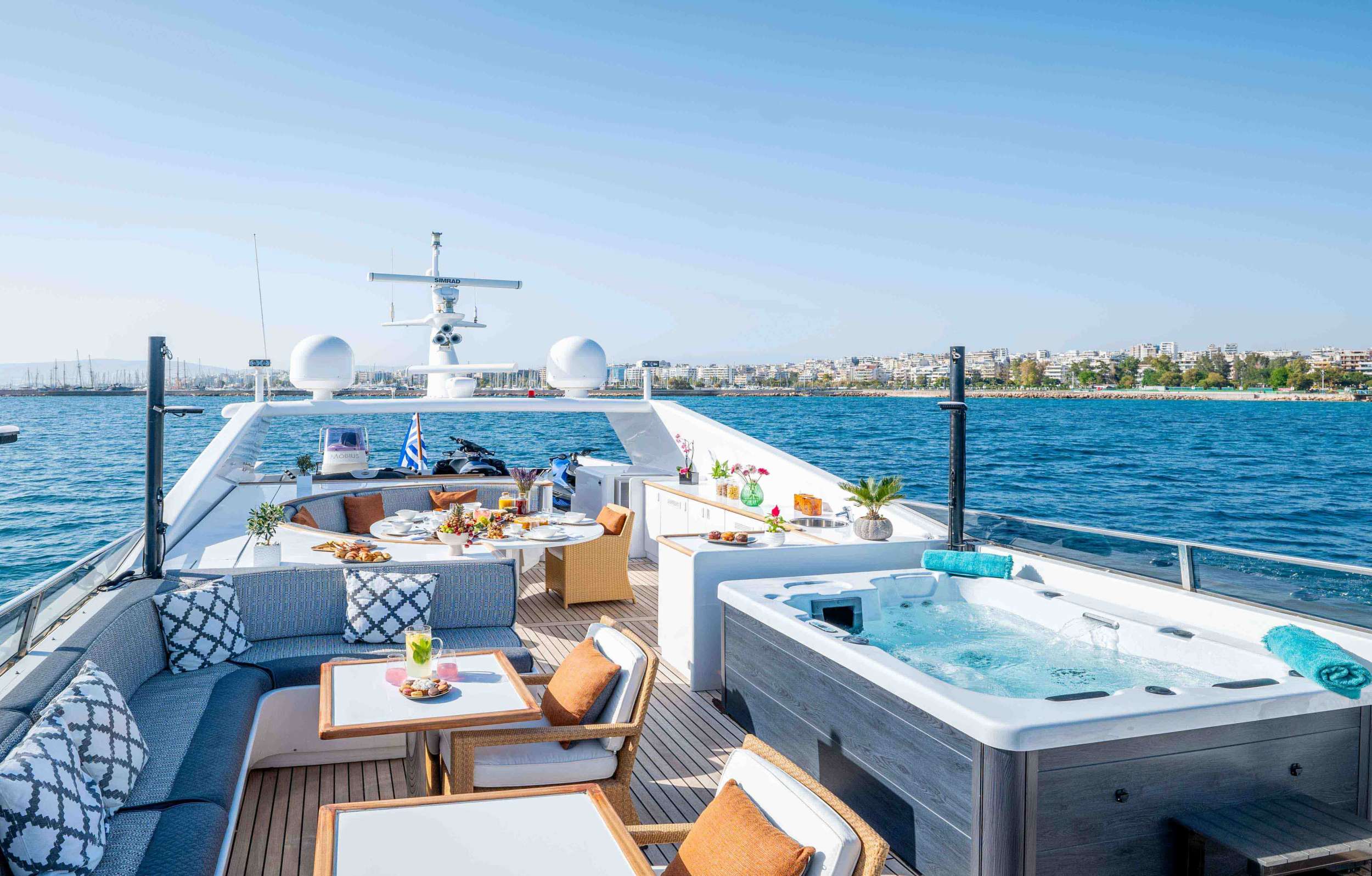 MOBIUS Cantieri di Pisa Akhir 125 - sundeck lounge and jacuzzi