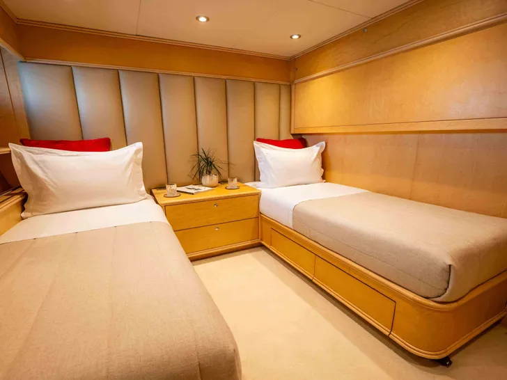 MOBIUS Cantieri di Pisa Akhir 125 - twin cabin 1 MOBIUS Cantieri di Pisa Akhir 125 - twin cabin 1