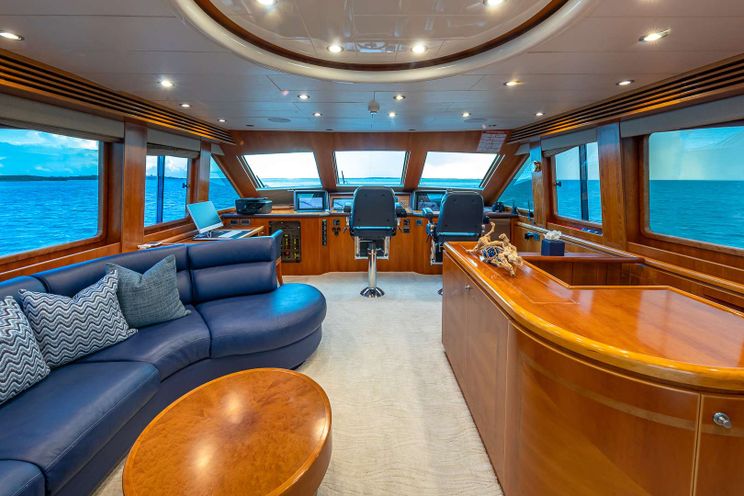 Charter Yacht B HAPPY - Hargrave 103 - 4 Cabins - Nassau - Exumas - Bahamas