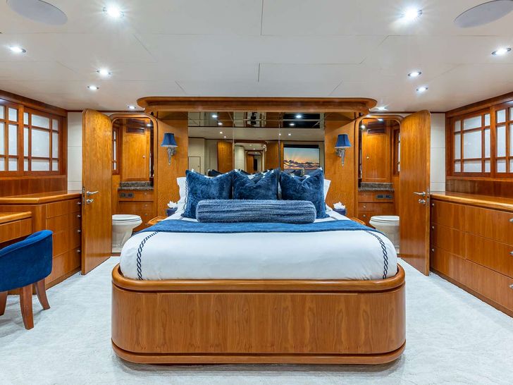 B HAPPY - Hargrave 103,master cabin B HAPPY - Hargrave 103,master cabin