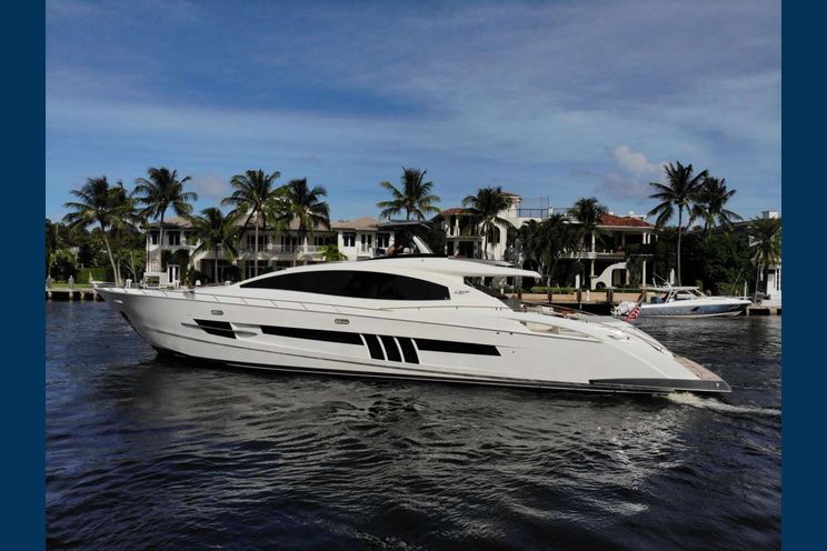 Charter Yacht NEW LIFE - Lazzara 92 - 4 Cabins - Nassau - Exumas - Bahamas