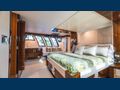 NEW LIFE - Lazzara 92,master cabin bed