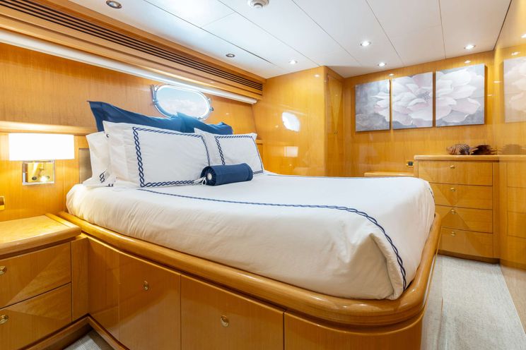 Charter Yacht VITESSE - Hargrave 100 - 4 Cabins - Nassau - Exumas - Bahamas
