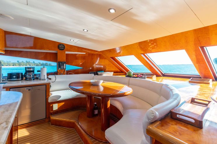 Charter Yacht VITESSE - Hargrave 100 - 4 Cabins - Nassau - Exumas - Bahamas