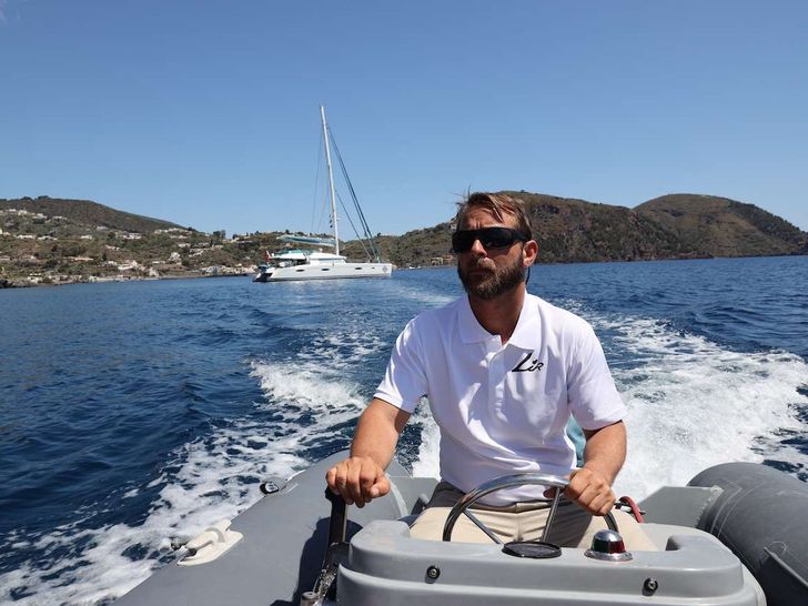 LIR Fountaine Pajot Victoria 67 - Tender LIR Fountaine Pajot Victoria 67 - Tender