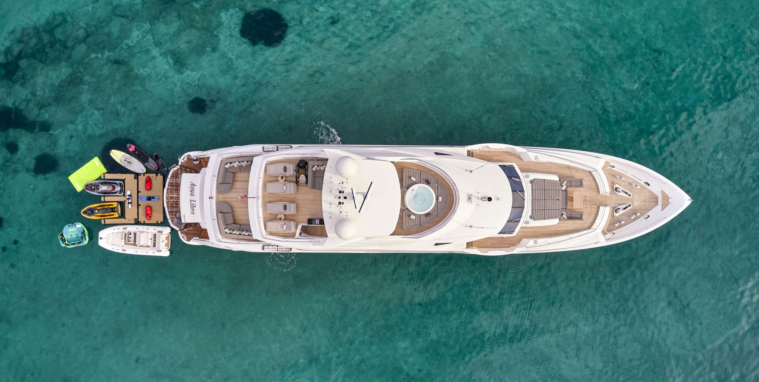 AQUA LIBRA Sunseeker 131 - top aerial shot