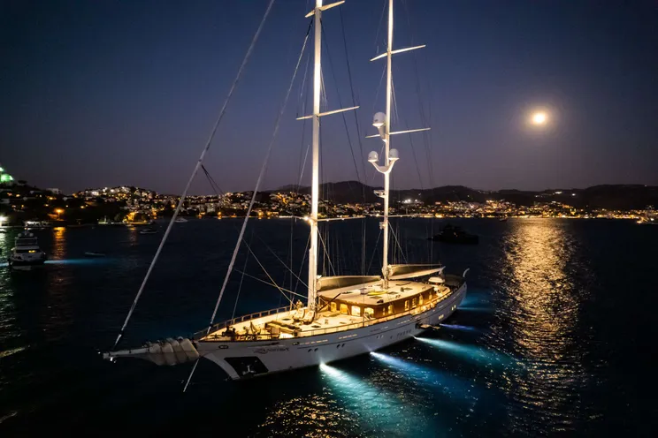 Charter Yacht ZANZIBA - Etemoglu 40m - 5 Cabins - West Med. - Sardinia - Naples - Corsica
