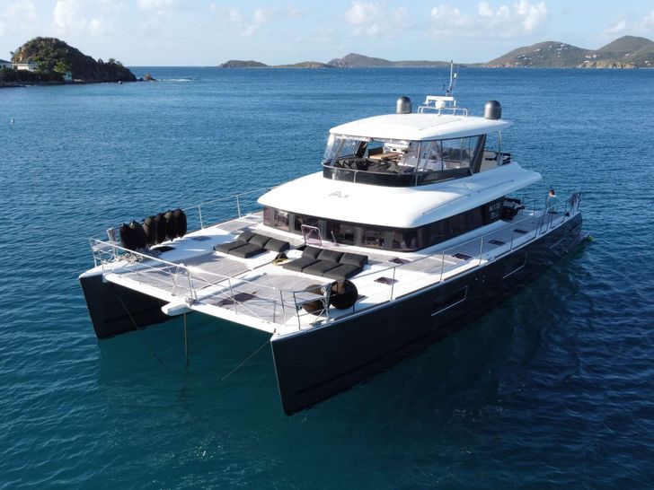 MARE BLU Lagoon 630 - Anchored MARE BLU Lagoon 630 - Anchored