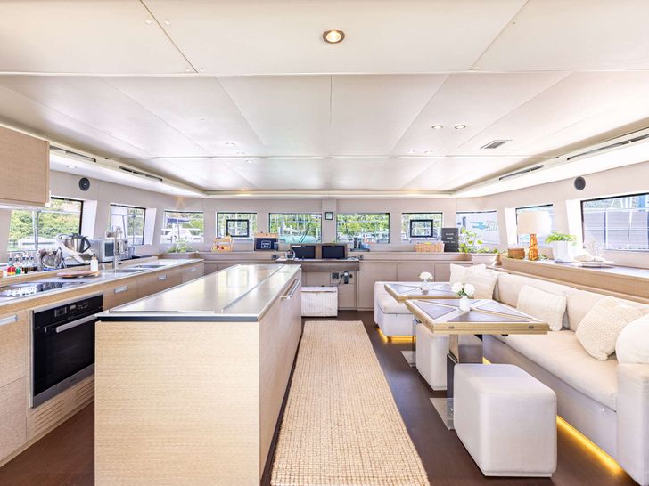 MARE BLU Lagoon 630 - Saloon MARE BLU Lagoon 630 - Saloon