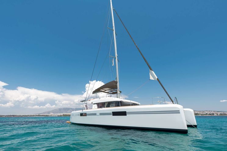 Charter Yacht ROYAL FLUSH - Lagoon 52 - 6 Cabins - Athens - Mykonos - Paros