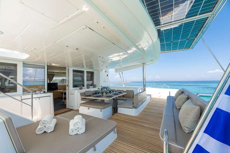 Charter Yacht ROYAL FLUSH - Lagoon 52 - 6 Cabins - Athens - Mykonos - Paros