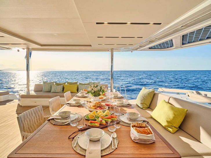 AD ASTRA Fountaine Pajot 80 - alfresco dining area AD ASTRA Fountaine Pajot 80 - alfresco dining area
