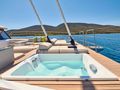 AD ASTRA Fountaine Pajot 80 - jacuzzi AD ASTRA Fountaine Pajot 80 - jacuzzi
