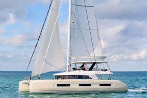 KINGFISHER V - Lagoon 65 - 3 Cabins - Mallorca - Ibiza KINGFISHER V - Lagoon 65 - 3 Cabins - Mallorca - Ibiza