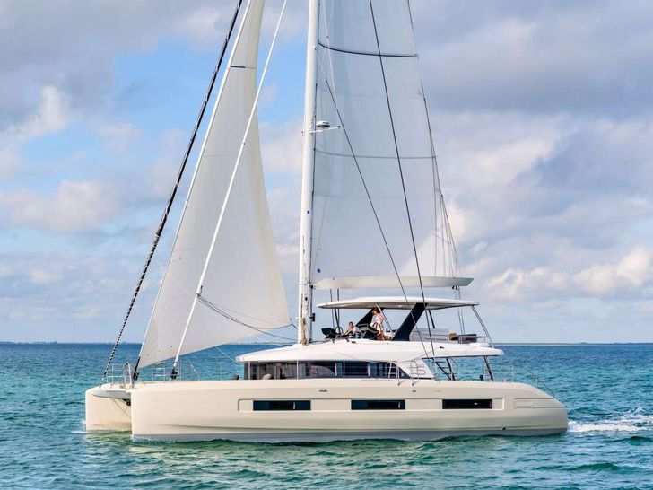 KINGFISHER V Lagoon 65 KINGFISHER V Lagoon 65