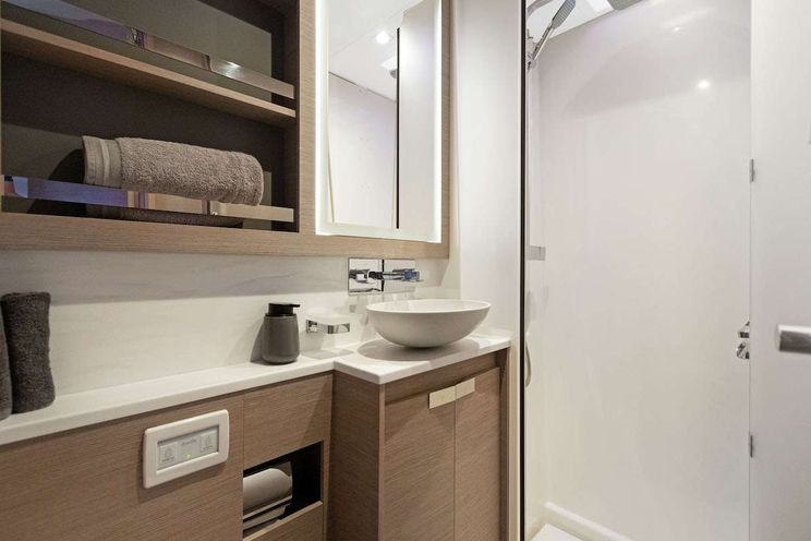 Charter Yacht TRU NORTH - Fountaine Pajot Alegria 67 - 4 Cabins - BVI - Tortola - Virgin Gorda