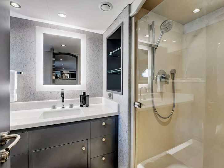 REAL SUMMERTIME Sovereign 120 Crewed Motor Yacht VIP Bathroom REAL SUMMERTIME Sovereign 120 Crewed Motor Yacht VIP Bathroom
