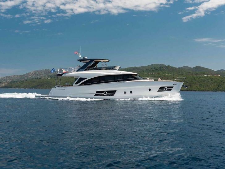 SIR HENDRIK Greenline 68 cruising SIR HENDRIK Greenline 68 cruising