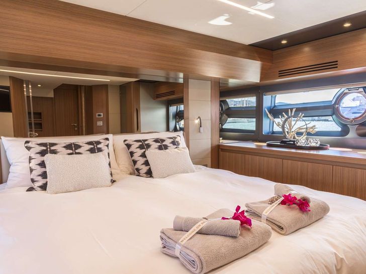 SIR HENDRIK Greenline 68 master cabin SIR HENDRIK Greenline 68 master cabin