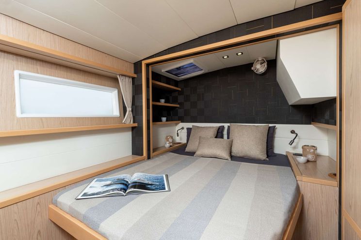 Charter Yacht QUEEN OF DIAMONDS - Lagoon 52 - 5 Cabins - Greece - Mykonos - Athens