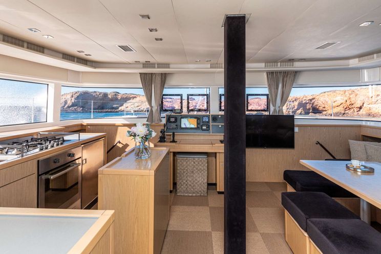 Charter Yacht QUEEN OF DIAMONDS - Lagoon 52 - 5 Cabins - Greece - Mykonos - Athens