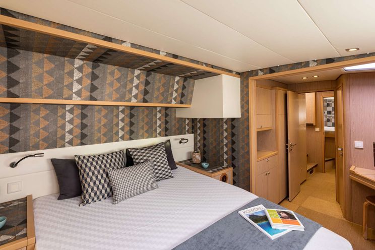 Charter Yacht QUEEN OF DIAMONDS - Lagoon 52 - 5 Cabins - Greece - Mykonos - Athens