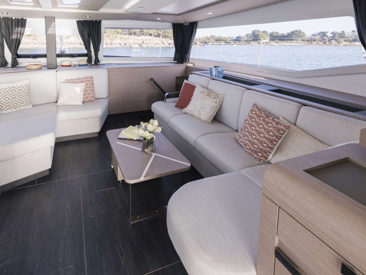 AMANTE - Fountaine Pajot 50 ft,saloon seating lounge AMANTE - Fountaine Pajot 50 ft,saloon seating lounge