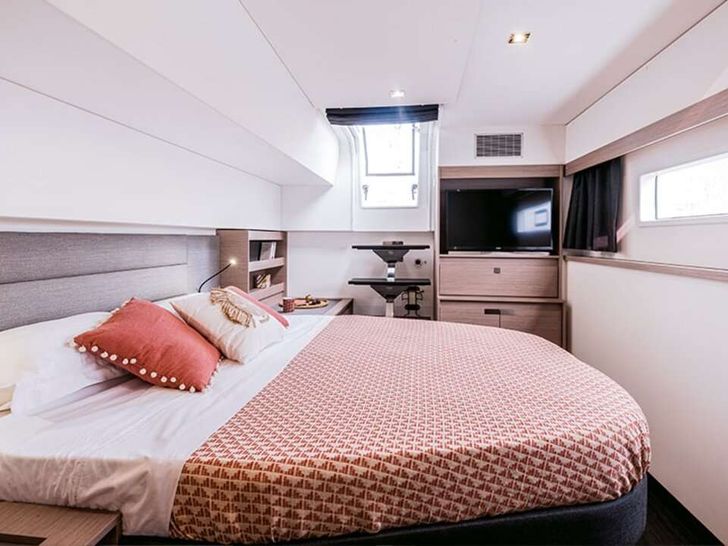 AMANTE - Fountaine Pajot 50 ft,main cabin AMANTE - Fountaine Pajot 50 ft,main cabin