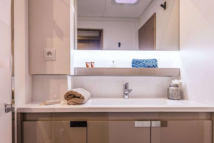 Charter Yacht AMANTE - Fountaine Pajot 50 ft - 4 Cabins - Rhodes - Athens - Santorini - Mykonos - Greece