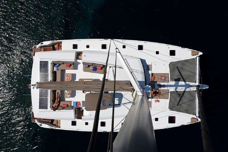 Charter Yacht SANDY CINCO - Fountaine Pajot 58 ft - 4 Cabins - Tortola - Anegada - Virgin Gorda - BVI