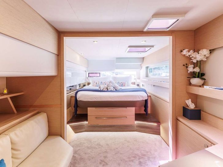 SANDY CINCO Fountaine Pajot Ipanema 58 - master cabin SANDY CINCO Fountaine Pajot Ipanema 58 - master cabin
