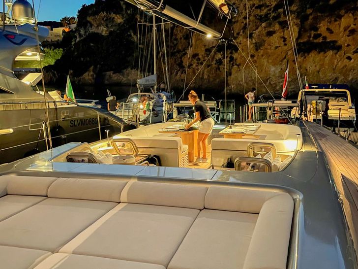 RUNNING ON FAITH - Wally Yachts 30 m,alfresco dinner preparation RUNNING ON FAITH - Wally Yachts 30 m,alfresco dinner preparation