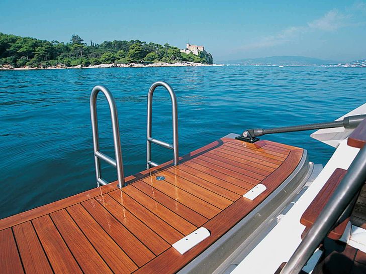 RUNNING ON FAITH - Wally Yachts 30 m,swimming platform RUNNING ON FAITH - Wally Yachts 30 m,swimming platform